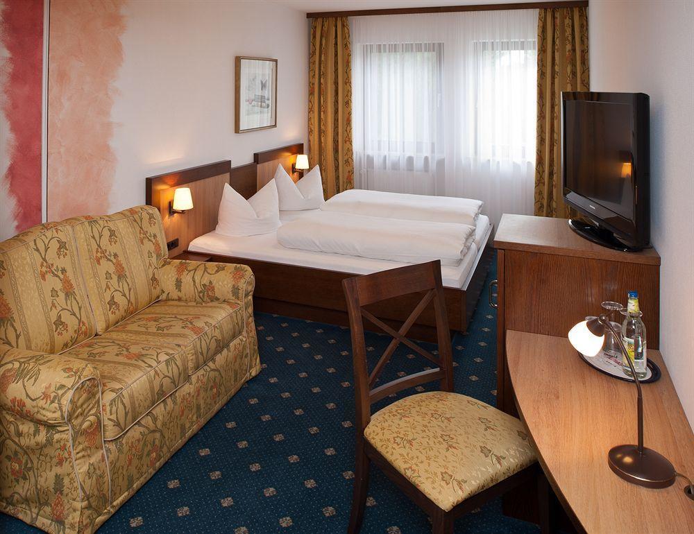 Sindersdorfer Hof Otel Hilpoltstein Dış mekan fotoğraf